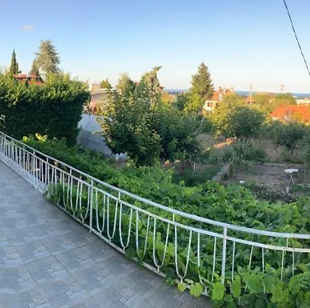 във артемида Апартаменти Варна