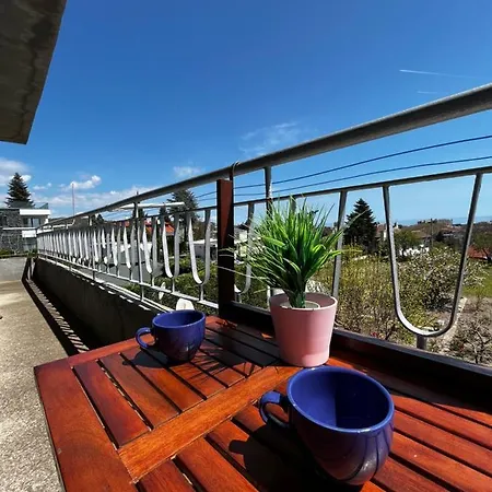 Appartement във артемида *