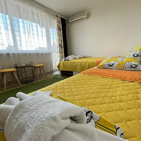 Appartement във артемида